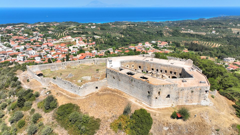 Κάστρο Χλεμούτσι / Φωτογραφία: Shutterstock