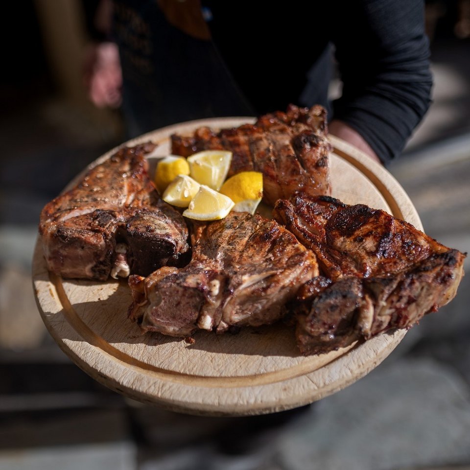 Μοσχρίσια steak με ή χωρίς κόκκαλο / Φωτογραφία: argentina_restaurant/Μαραθώνας
