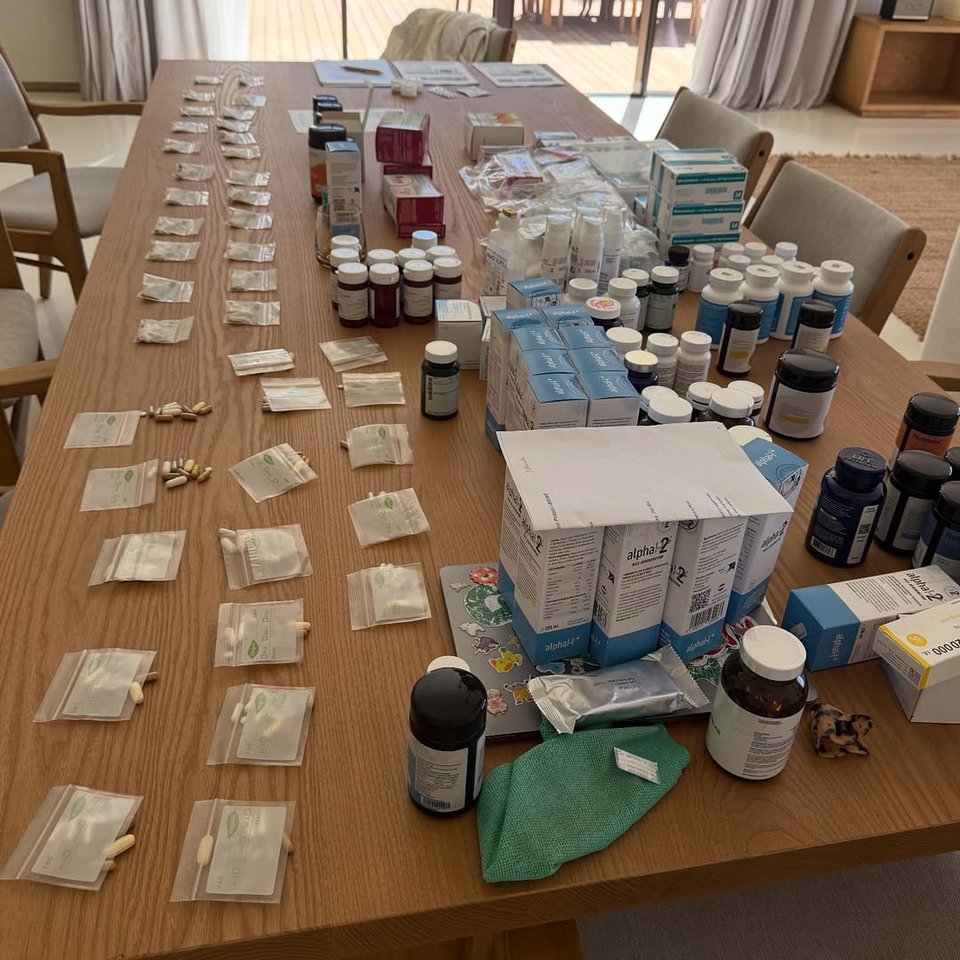 Τα φάρμακα που πρέπει να πάρει η Μπέλα Χαντίντ