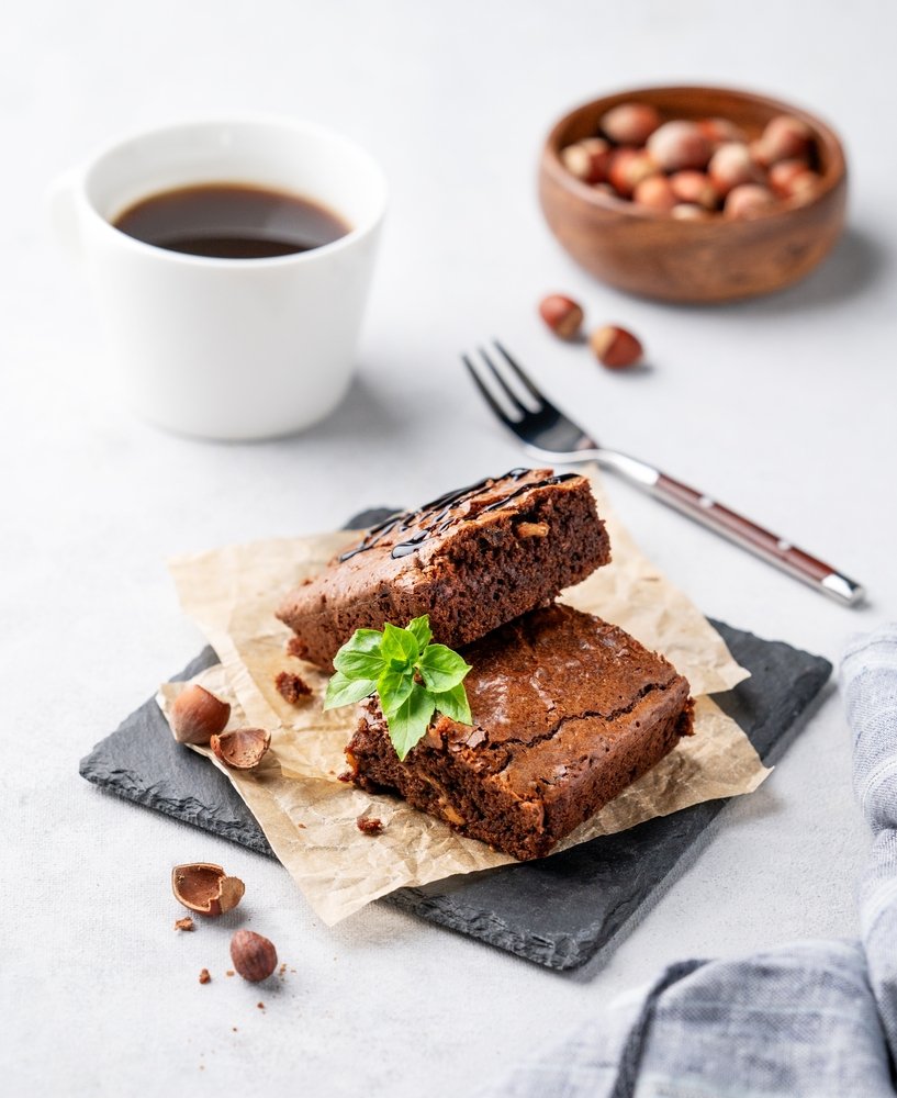 Ζουμερά και φουλ σοκολατένια brownies / Φωτογραφία: Shutterstock