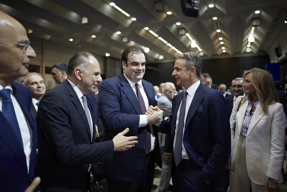 Γιώργος Γεραπετρίτης, Κυριάκος Πιερρακάκης, Κυριάκος Μητσοτάκης και Μαρέβα Γκραμπόφσκι