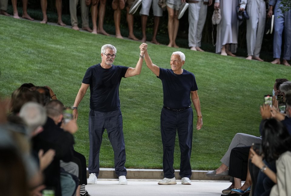 Ο Giorgio Armani με το δεξί του χέρι Λέο ντελ'Όρκο