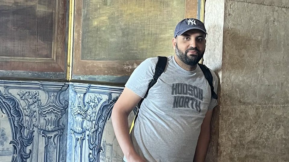 O Αζίζ Μπενχαρέφ
