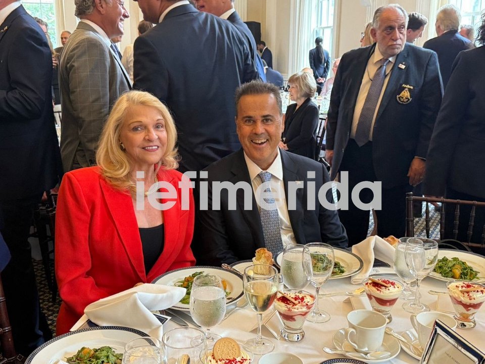 Ο Σταύρος Παπασταύρου με τη Μάργκο Βόντερσαρ Κατσιματίδη