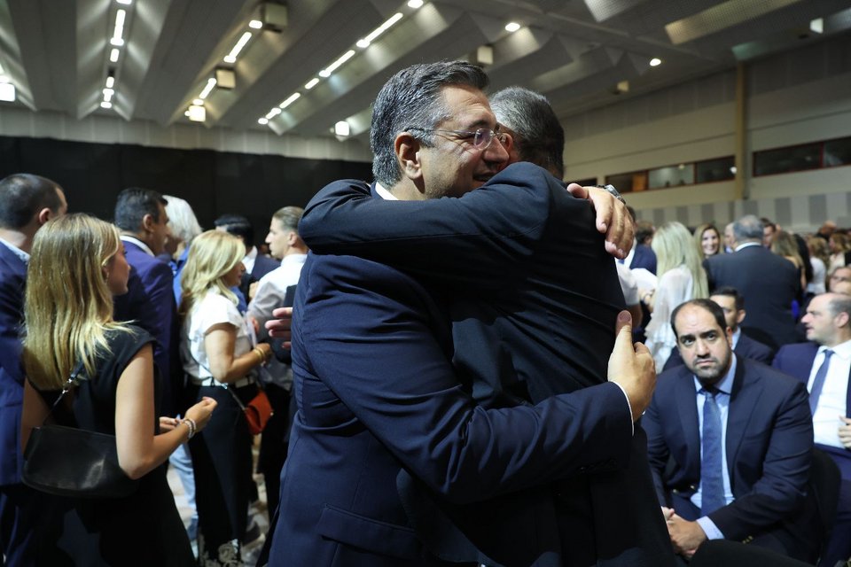 Ο Ελληνας Επίτροπος Απόστολος Τζιτζικώστας