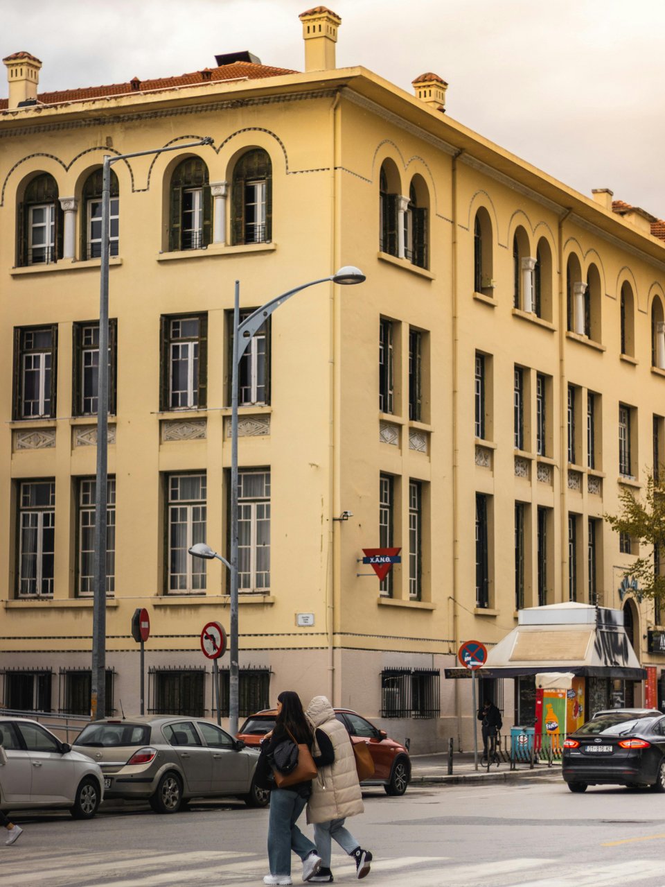 Το περπάτημα, η πιο απλή και καθολική μορφή άσκησης, συχνά παρουσιάζεται ως ζήτημα προσωπικής πειθαρχίας ή συνήθειας / SHUTTERSTOCK