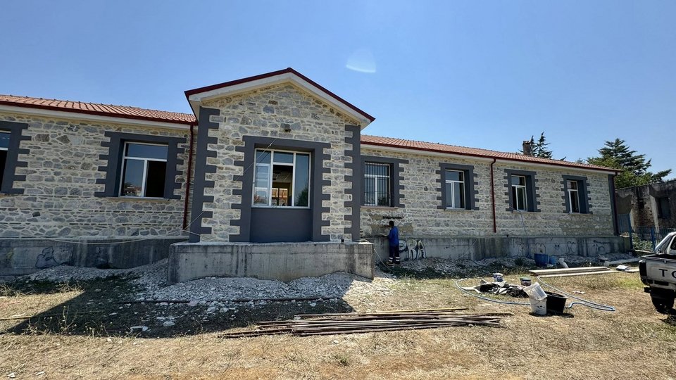 Παλαιό Δημοτικό Στανού- Ανάδειξη Πετρόχτιστου (Μετά)