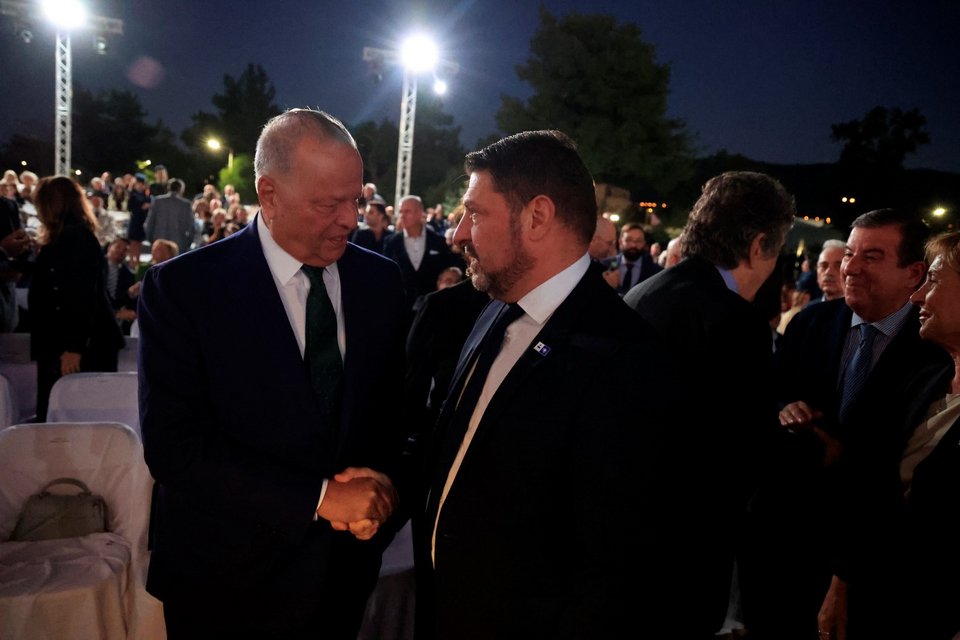 Ο Ευάγγελος Μυτιληναίος με τον περιφερειάρχη Αττικής, Νίκο Χαρδαλιά