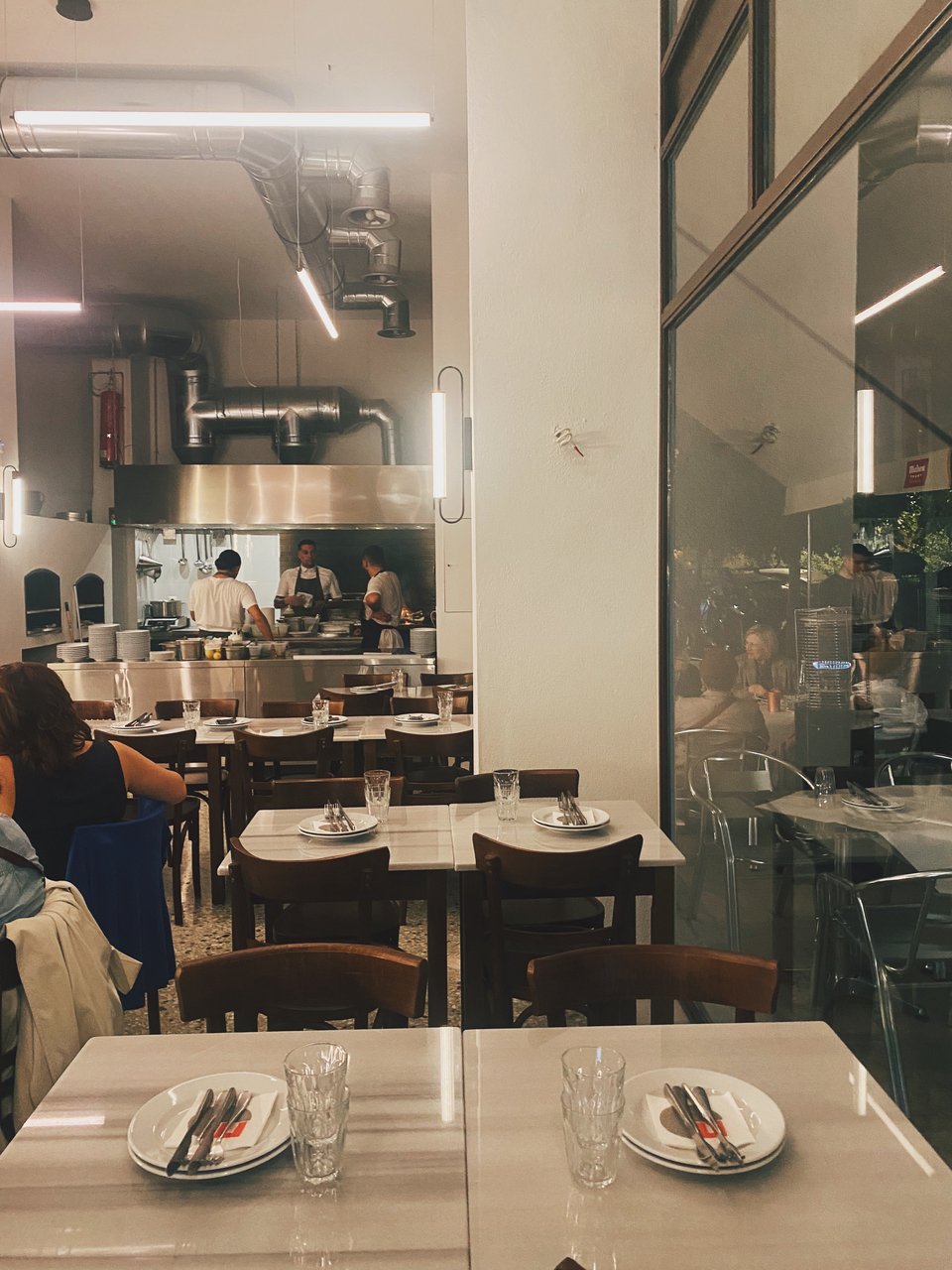 Η σάλα του «Πλυτά» στο Παγκράτι / Φωτογραφία: Μάνος Λειβαδάρος/iefimerida