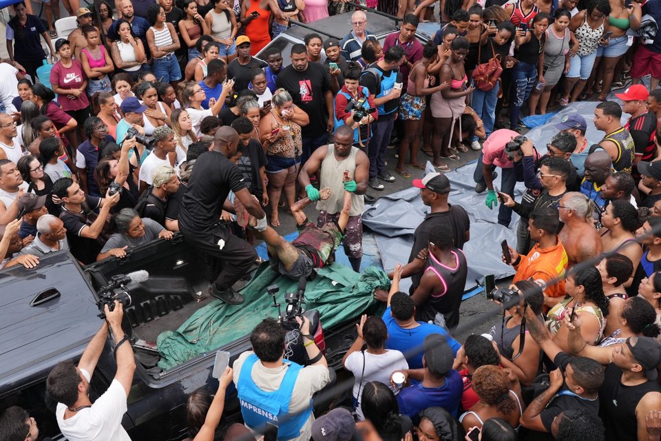 Δεκάδες νεκροί στην μεγαλύτερη αστυνομική επιχείρηση στην ιστορία της Βραζιλίας