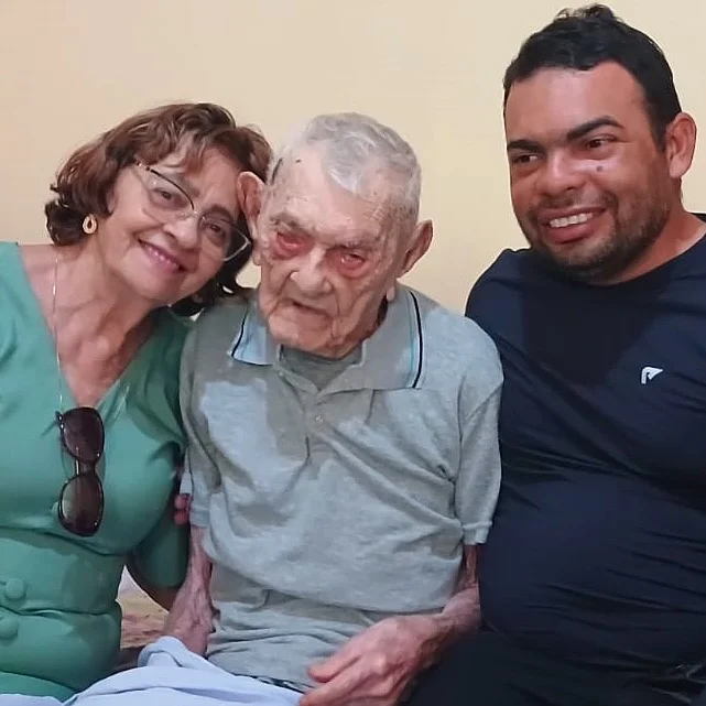 Ο Νέτο με την οικογένειά του