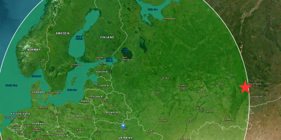 Στο σταυρόνημα των Ουκρανών θα μπορούσε με τους Tomahawk να μπει και το κέντρο παραγωγής του κινητού ρωσικού πυραυλικού συστήματος Iskander στο Γιεκατερίνμπουργκ  /  Χάρτης: FreeMapTools  