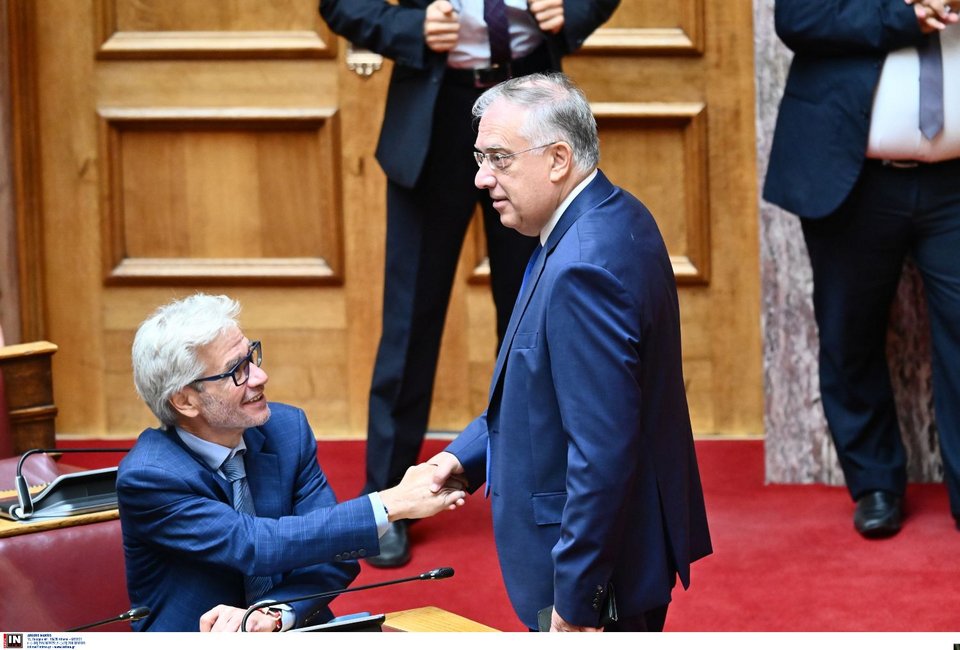 Ο βουλευτής της ΝΔ Νίκος Βλαχάκος με τον Τάκη Θεοδωρικάκο