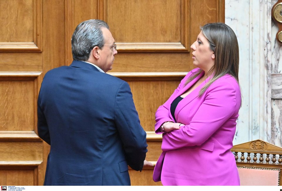 Συζήτηση Φάμελλου-Ζωής χωρίς χαμόγελα