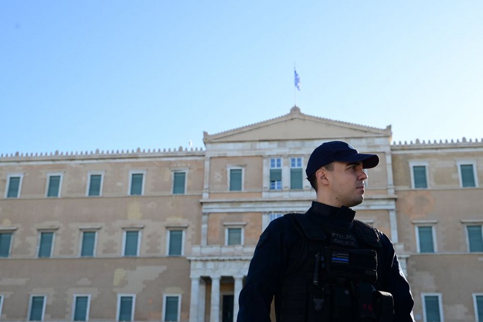 Με κάθε λαμπρότητα και με αίσθημα τιμής προς τους ήρωες του Έπους του '40 η Αθήνα θα γιορτάσει σήμερα, με τη μαθητική παρέλαση, την Εθνική Επέτειο του «ΟΧΙ».