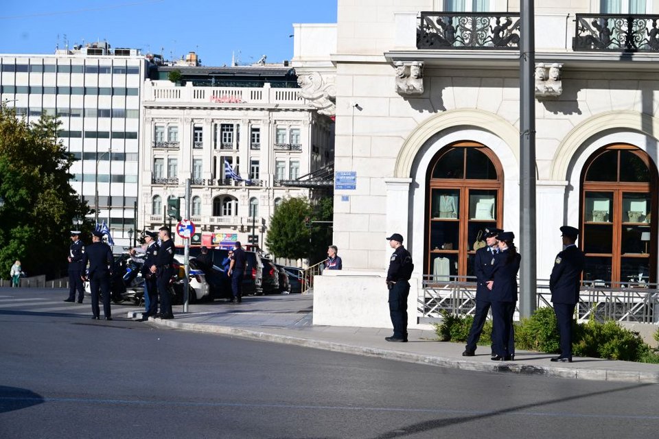 Αστυνομικη δύναμη στο Συνταγμα