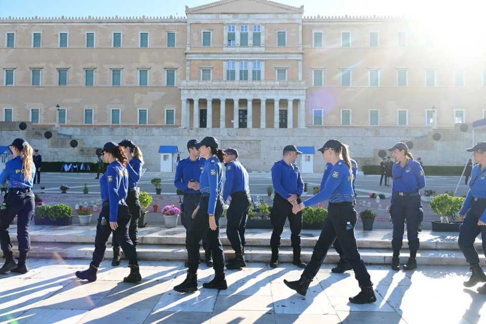 Στις 11 αρχιζει η παρελαση