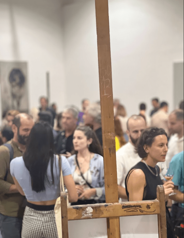Το Athens Wine & Art Festival είναι η μεγάλη γιορτή που ενώνει την αισθητική της τέχνης με την απόλαυση του κρασιού, σε ένα διήμερο γεμάτο εμπειρίες, ανακαλύψεις και συναντήσεις.