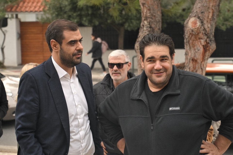 Παύλος Μαρινάκης, Θοδωρής Λιβάνιος και από πίσω τους ο δημοτικός σύμβουλος, Λευτέρης Κοντουλάκος