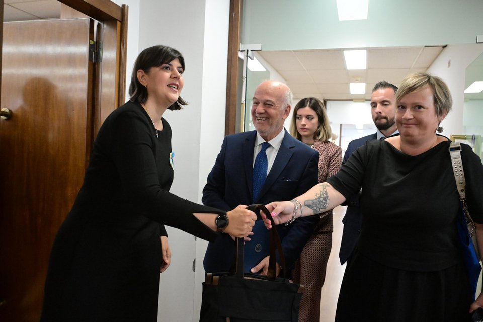 Η Λάουρα Κοβέσι στο υπουργείο Δικαιοσύνης