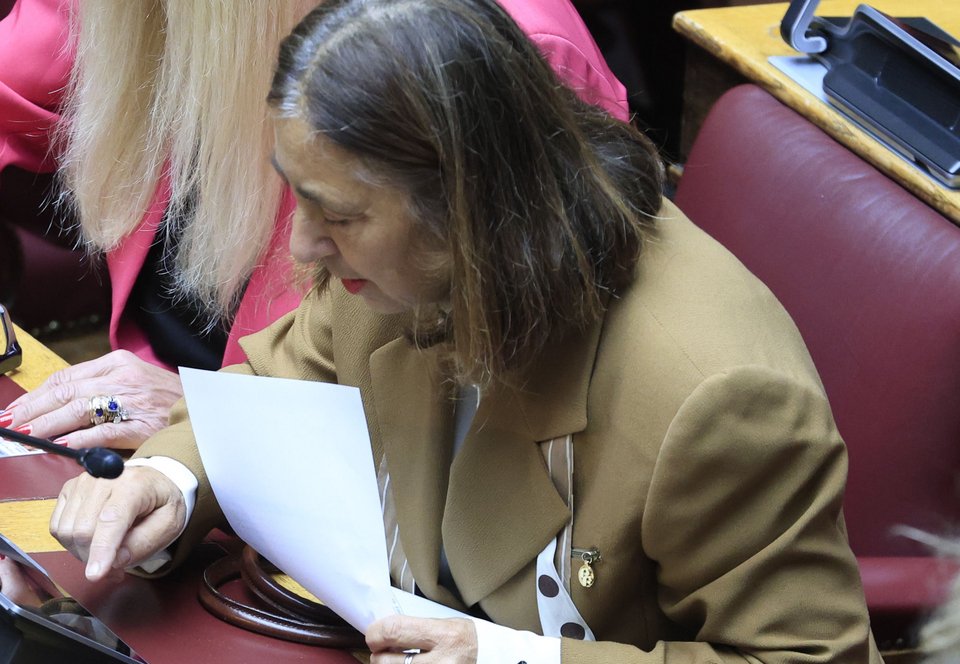 H Μαρία Αθανασίου σήμερα στη Βουλή