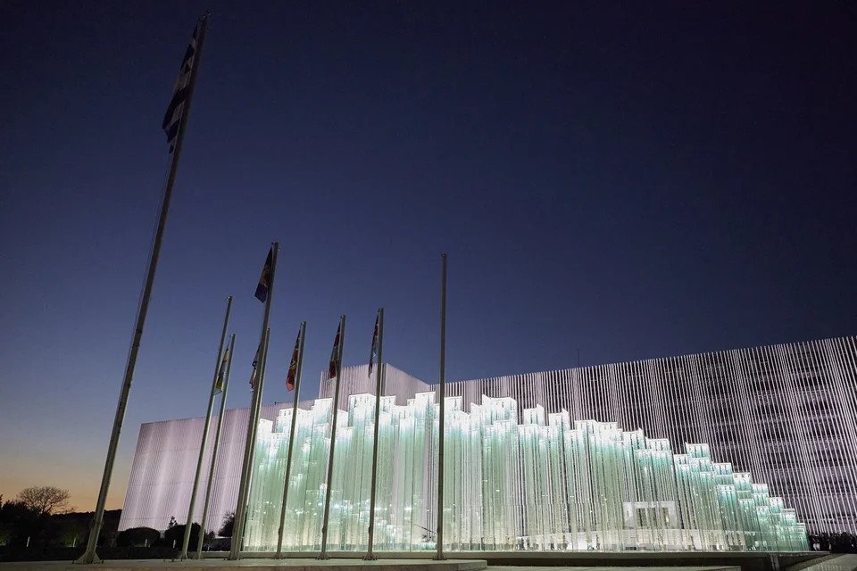 Η νέα βιοκλιματική όψη του υπουργείου Εθνικής Άμυνας