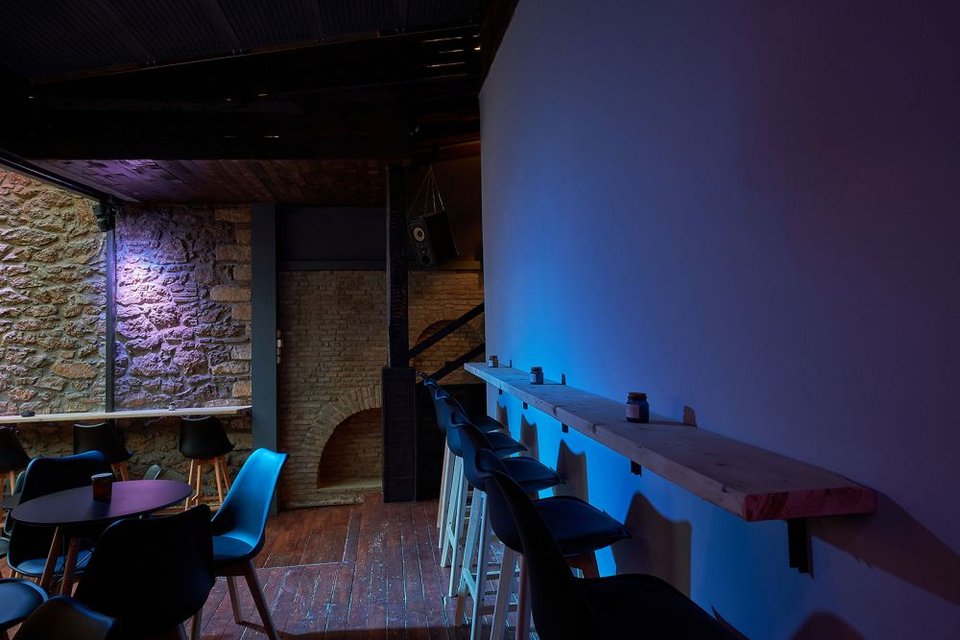 Εδώ γίνονται θεατρικά εργαστήρια και φωτογραφικές συναντήσεις