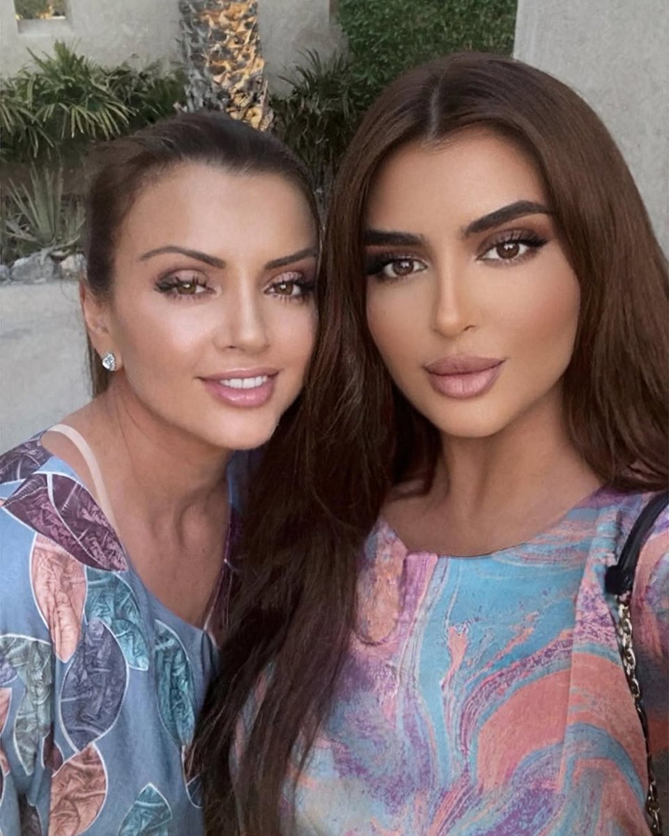 Η πριγκίπισσα με τη μητέρα της, Ζωή Γρηγοράκου