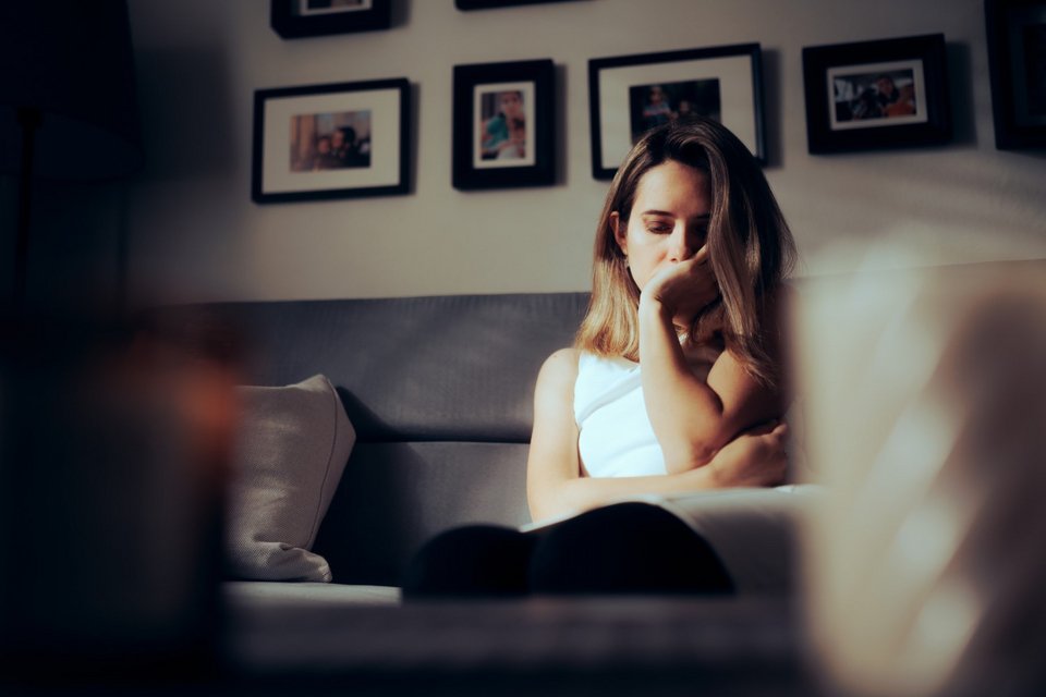 Γυναίκα με άγχος / Φωτογραφία: Shutterstock