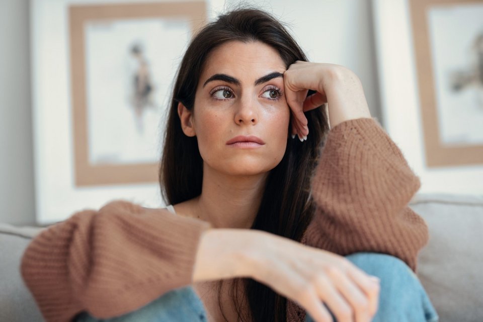 Αγχωτικές σκέψεις / Φωτογραφία: Shutterstock