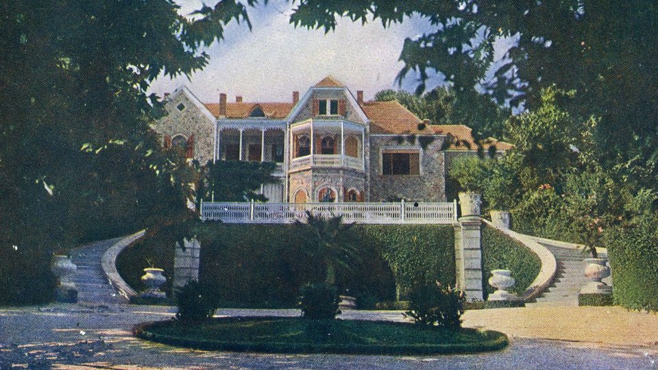 Το ανάκτορο του Τατοίου