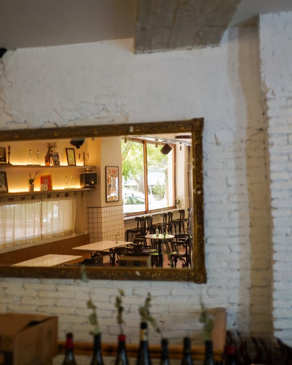 Γωνιά από τον εσωτερικό χώρο του ¡Topa! / Φωτογραφία: topa.athens/Instagram