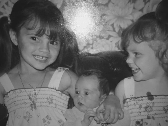 Η Βικτόρια Μπέκαμ μικρή