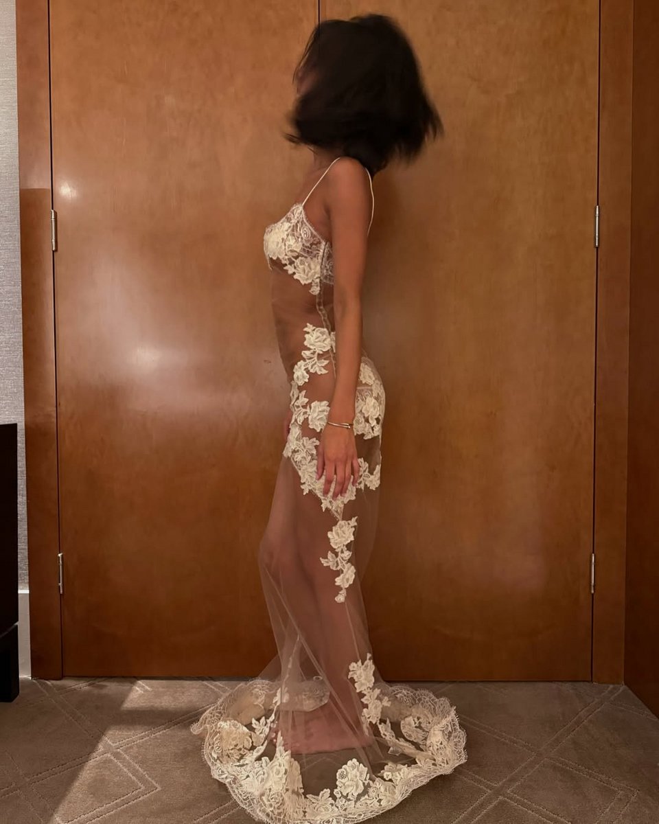 Η σέξι εμφάνιση της Αντζελίνα Σενσόρι