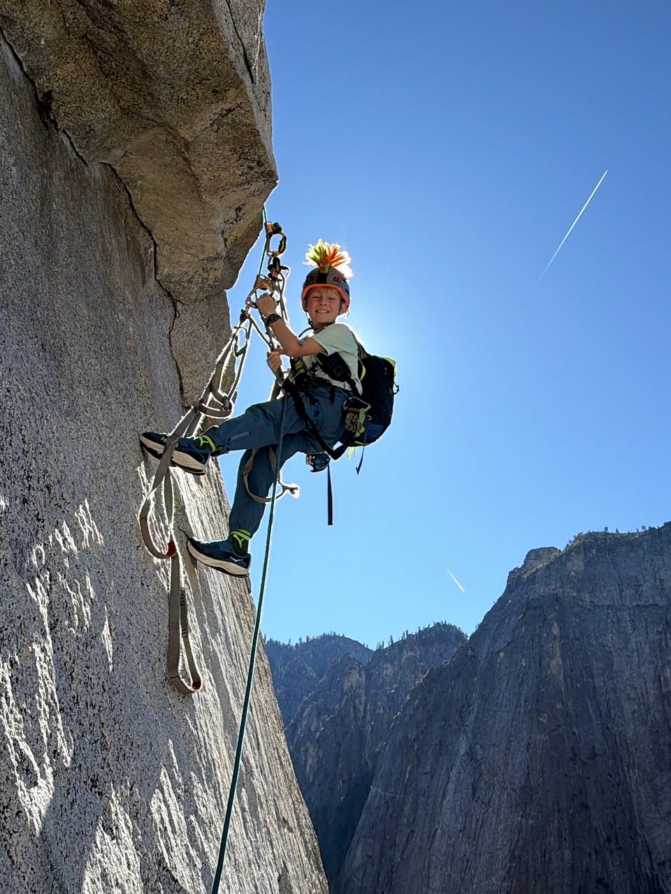 Στην εποχή της ευκολίας και των έτοιμων επιτευγμάτων, οι μικροί Έβερμορ θυμίζουν ότι η αληθινή κορυφή δεν είναι η πέτρα αλλά η επιμονή / FACEBOOK