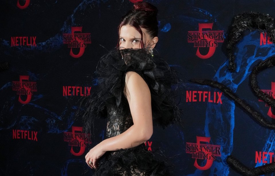 Εντυπωσιακή Μίλι Μπόμπι Μπράουν