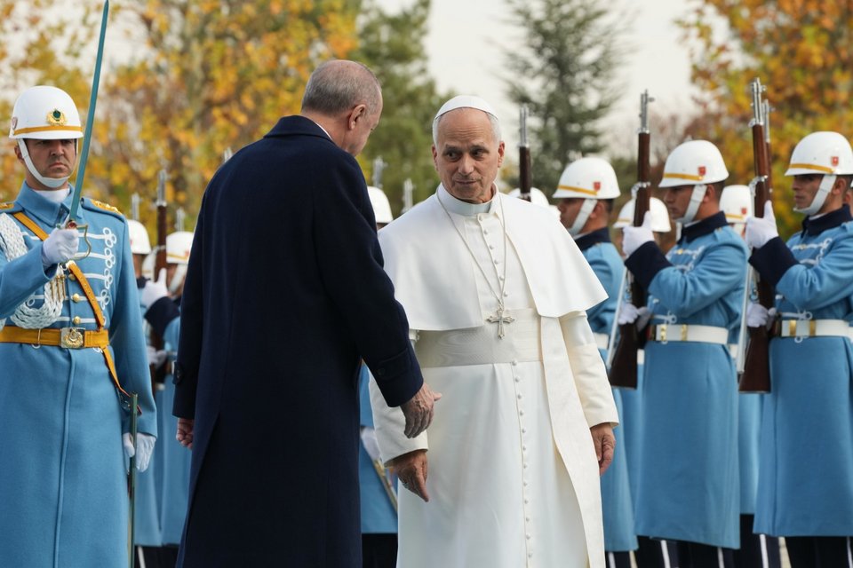  Ο Πρόεδρος της Τουρκίας, Ρετζέπ Ταγίπ Ερντογάν με τον τον Πάπα Λέοντα ΙΔ/ AP