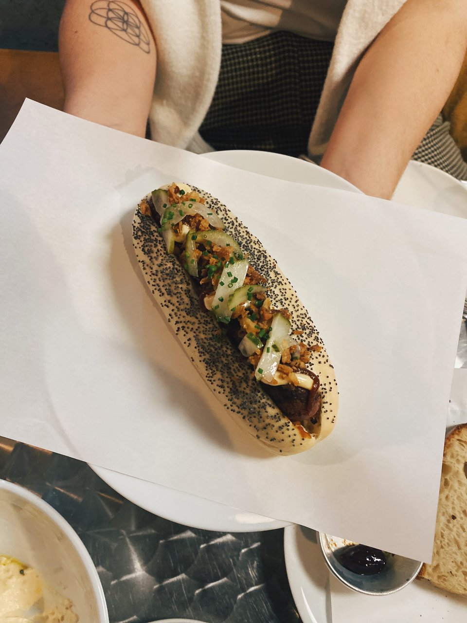 Hot dog ατμού / Φωτογραφία: Μάνος Λειβαδαρος/iefimerida