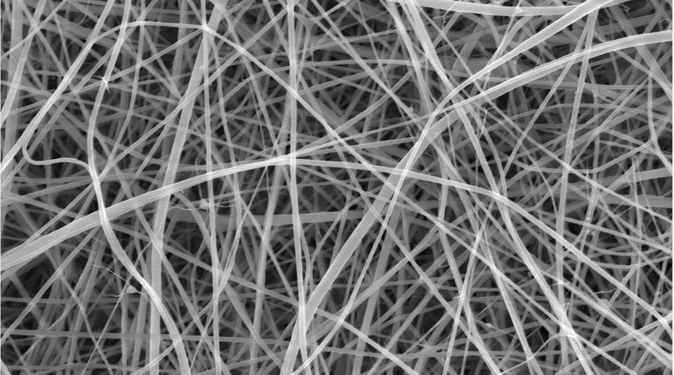 Η πιο λεπτή μακαρονάδα στον κόσμο προέκυψε σε ένα εργαστήριο του University College London, ως μέρος μιας έρευνας που συνδέει την τροφή με το μέλλον της βιοϊατρικής / WIKIPEDIA 