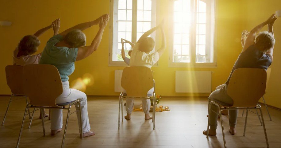 Η ανθρώπινη σπονδυλική στήλη αποτελεί ένα θαύμα μηχανικής: 33 σπόνδυλοι στοιβαγμένοι με τρόπο που επιτρέπει ευλυγισία, προστασία και σταθερότητα / GETTY