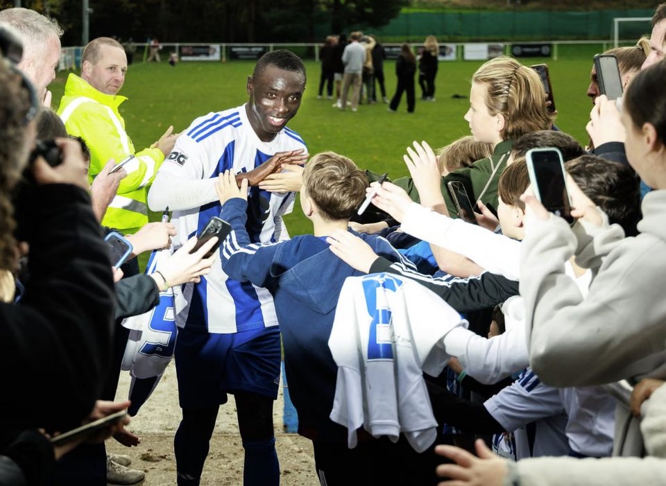 Με την προσθήκη του Τζέφερσον Μοντέρο, η ομάδα έμοιαζε πλέον με ένα μικρό μουσείο ποδοσφαιρικών καριέρων – και όμως, αγωνιζόταν στα γήπεδα των κατώτερων κατηγοριών / INSTAGRAM