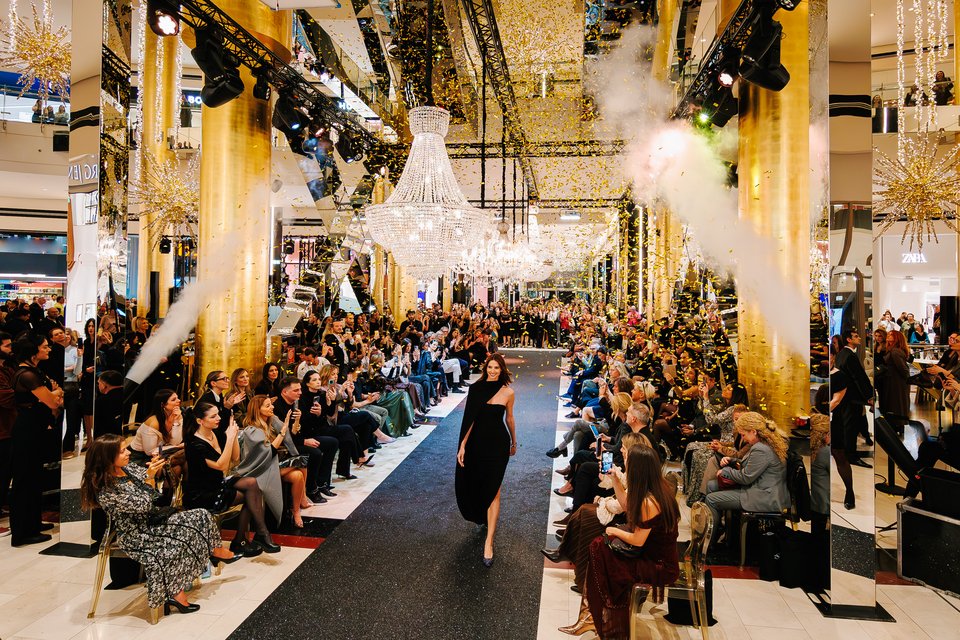 Stay Golden Fashion Show – Λαμπερές παρουσίες, υψηλή αισθητική και μοναδικές στιγμές στο Golden Hall, τον απόλυτο προορισμό μόδας