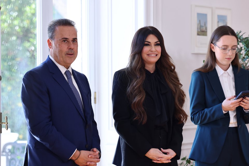 Σταύρος Παπασταύρου και Κίμπερλι Γκίλφοϊλ /IntimeNews