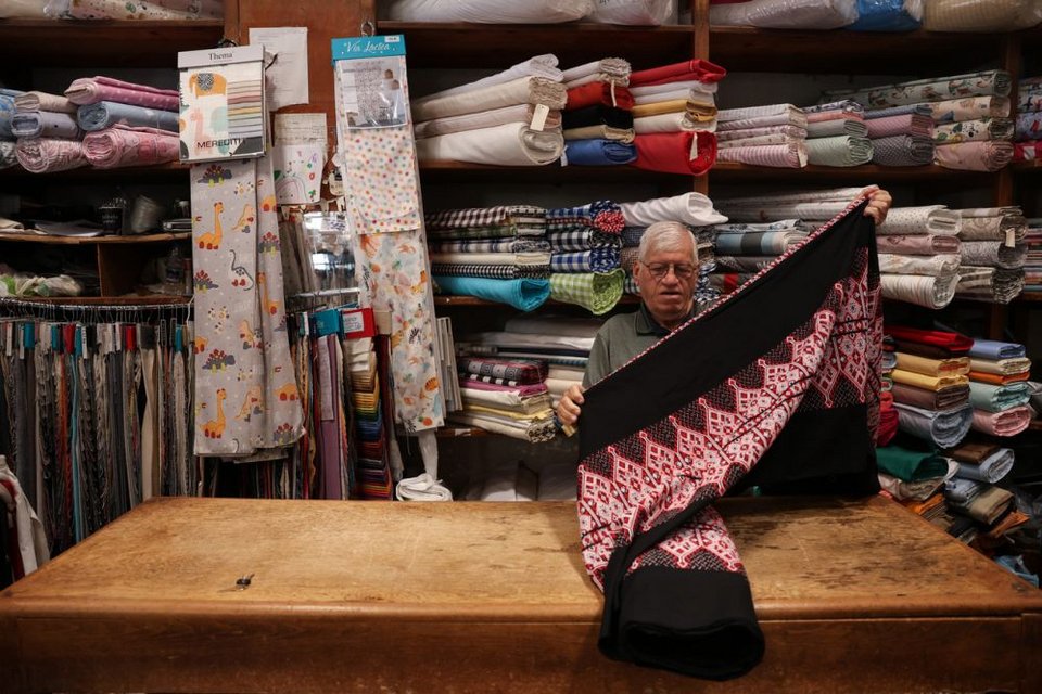 «Το 1945, το αγόρασε η οικογένειά μου, οι οποίοι ήρθαν από τη Μικρά Ασία»