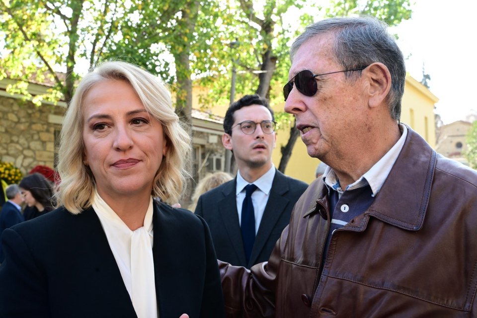 Ρένα Δούρου