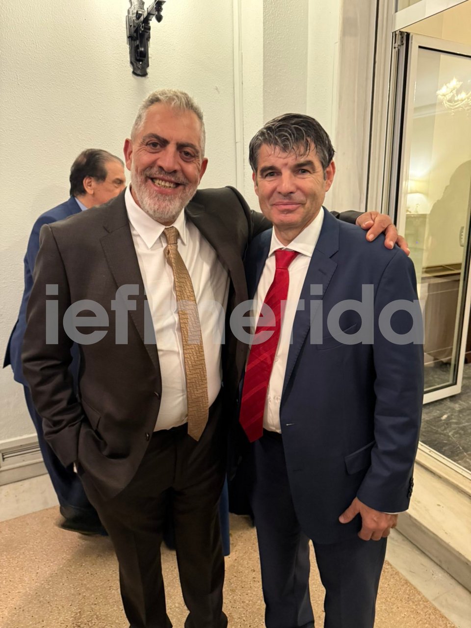 Ο ηθοποιός Κούλης Νικολάου με τον Παναγιώτη Τσαφαρά