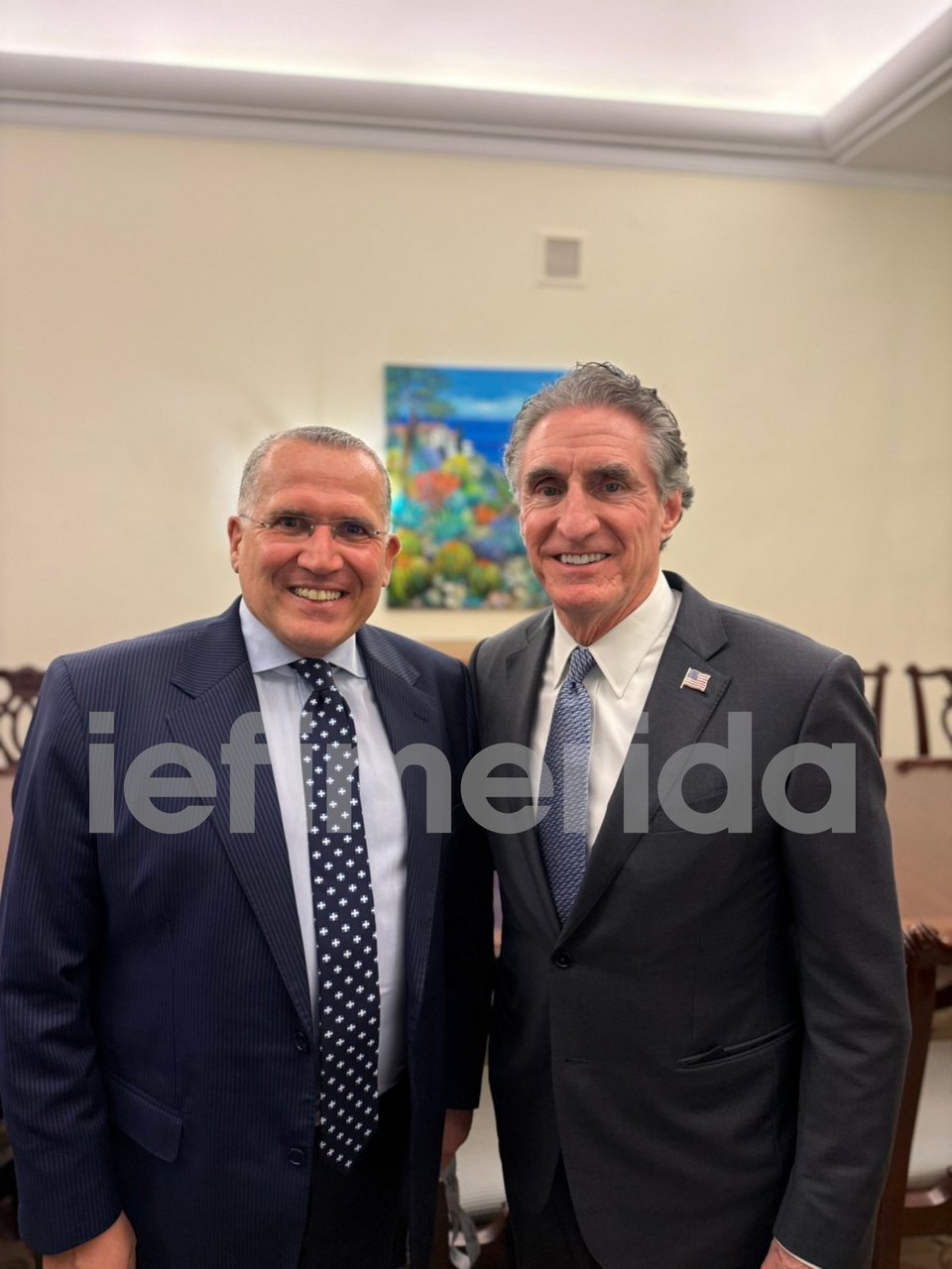 Ο σύμβουλος επιχειρήσεων Γιάννης Χορόζογλου με τον Αμερικανό υπουργό Εσωτερικών