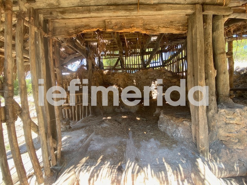 Τα σκηνικά δημιουργήθηκαν με επίβλεψη του Jean-Vincent Puzos