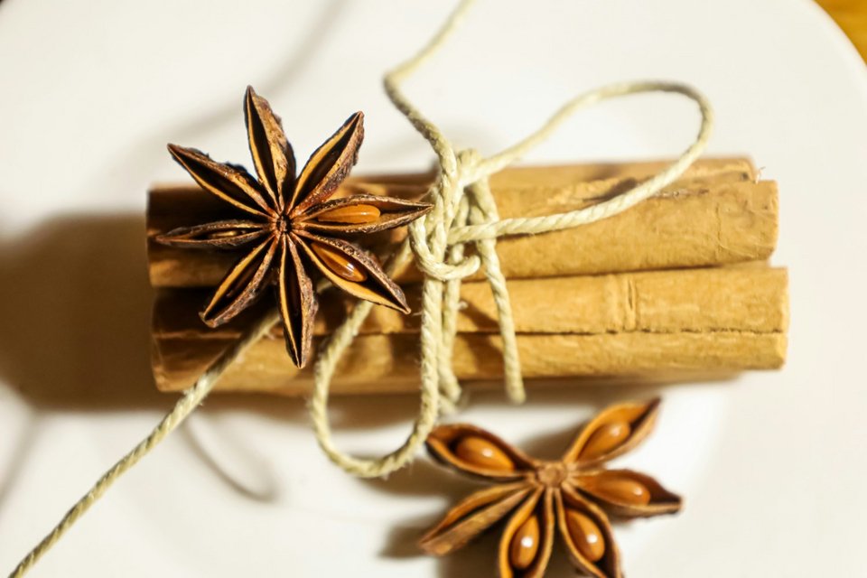 Γλυκάνισος και κανέλα