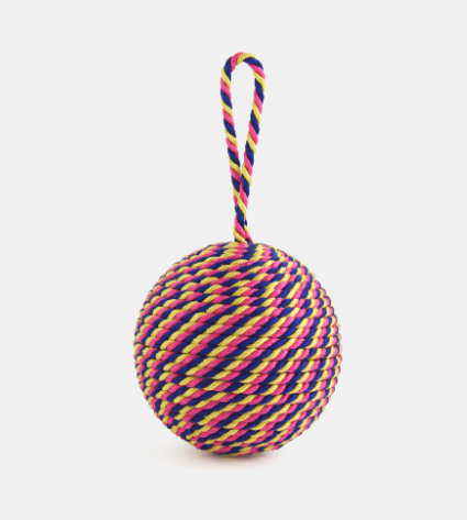 Χειροποίητες μπάλες της ιστορικής Νηματουργίας Μέντης  ̶  Αντωνόπουλος του Μουσείου Μπενάκη (ΝΗ.Μ.Α.)